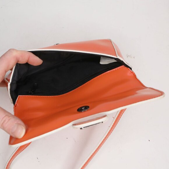 Vintage Guess Y2K Mini Baguette Shoulder Bag Orange Faux Leather White Trim - Picture 9 of 15